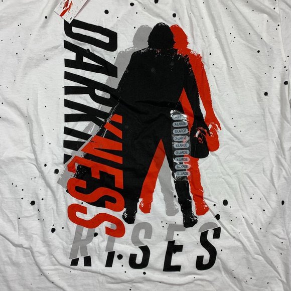 Star Wars XL Shirt NWT Darkness Rises White - Picture 3 of 4